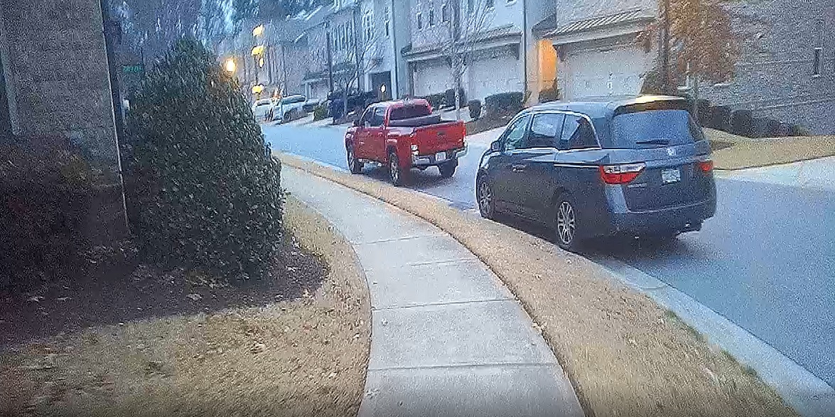 More Cars Just Waiting To Cause An Accident - No Rules Enforcement At Roswell Towneship