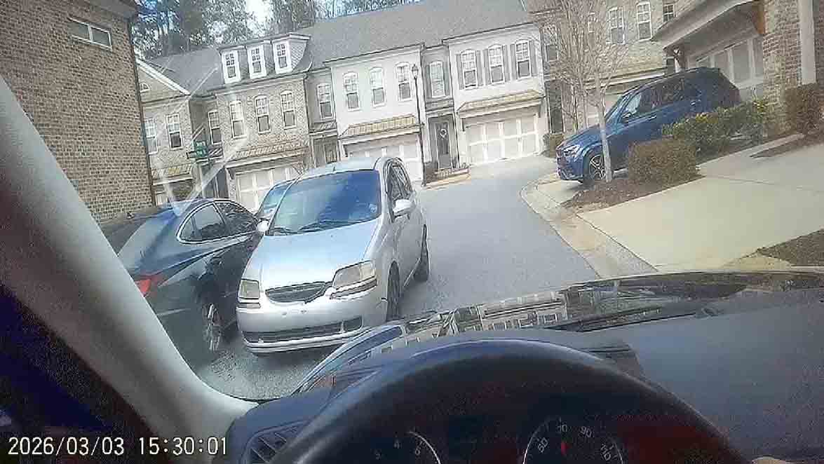 Another Near Miss Car Crash At Roswell Towneship